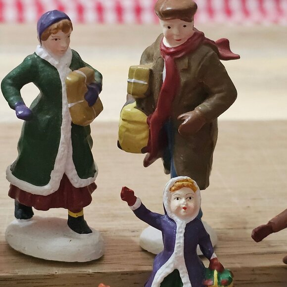 6 Victorian Porcelain Magnetic Skating Figurines Hand Painted Christmas Village - Picture 5 of 8